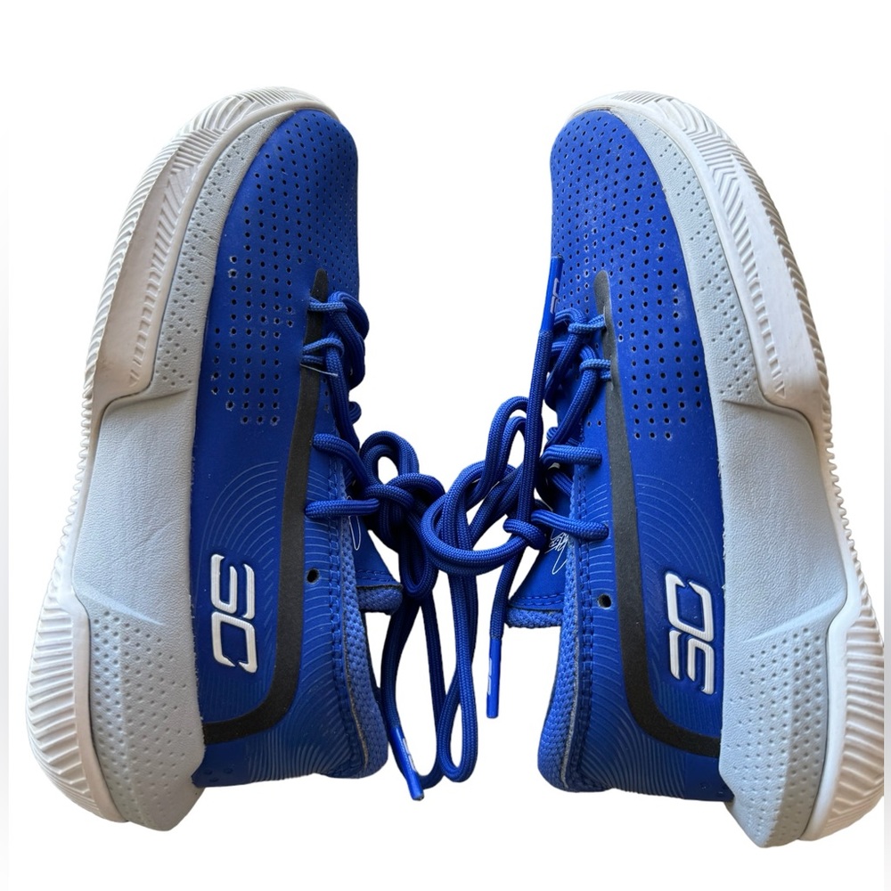 Toddler size 12 Steph Curry 3zer0 sneakers